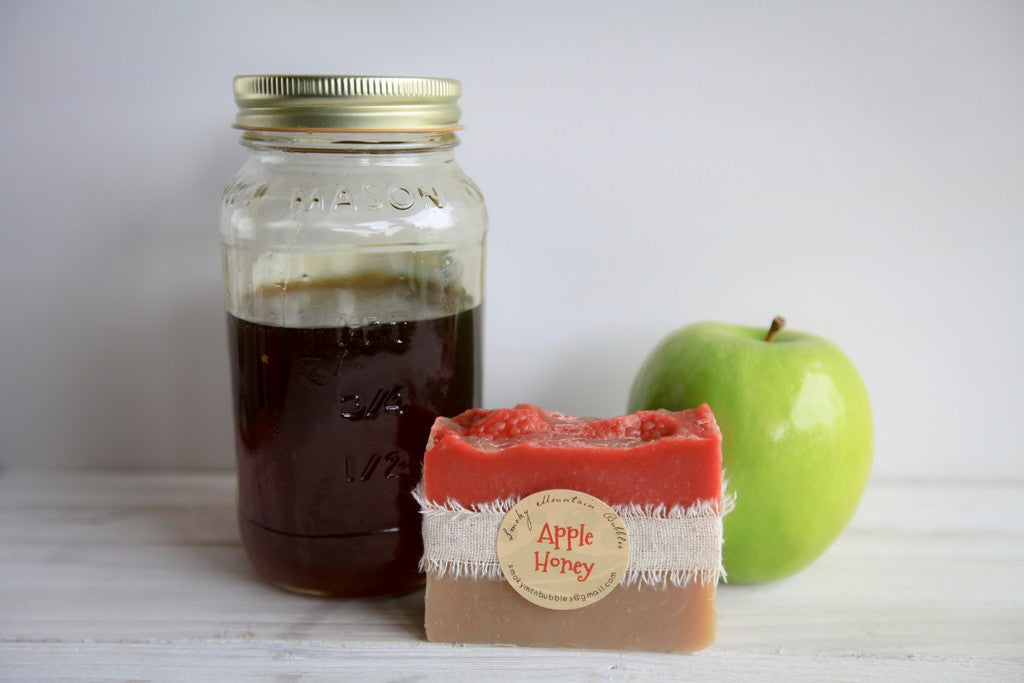 Smoky Mountain Bubbles Apple Honey Soap Bar